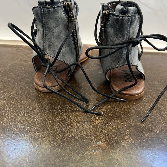 Bed Stu Gray and Brown Sandals - Picture 7 of 7